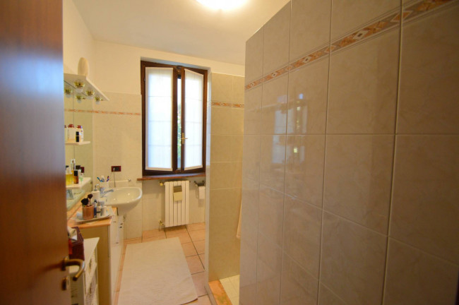 Villa in vendita a Sommo