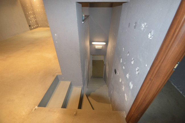 Locale commerciale in vendita a Pavia