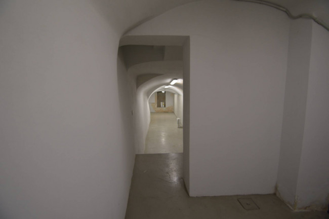 Locale commerciale in vendita a Pavia