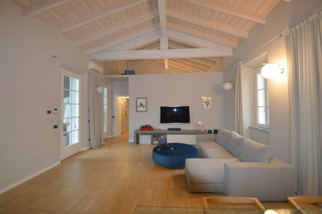 Appartamento in vendita a Pavia