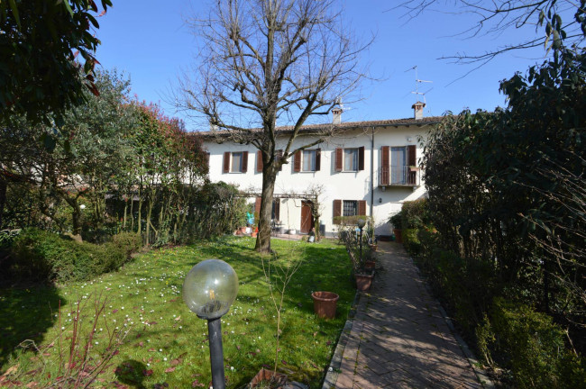 Villette a schiera in vendita a Pavia