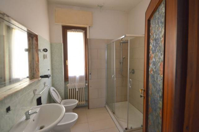 Stabile/Palazzo in vendita a Pavia