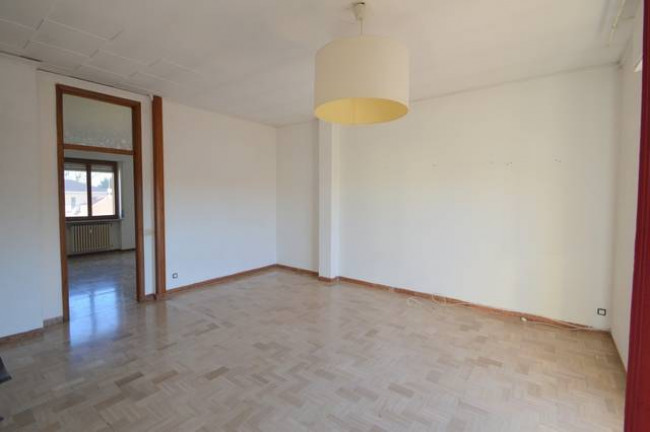 Stabile/Palazzo in vendita a Pavia