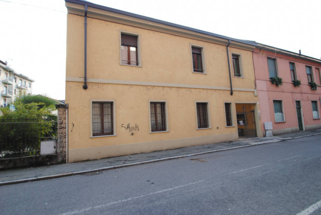 Appartamento in affitto a Pavia