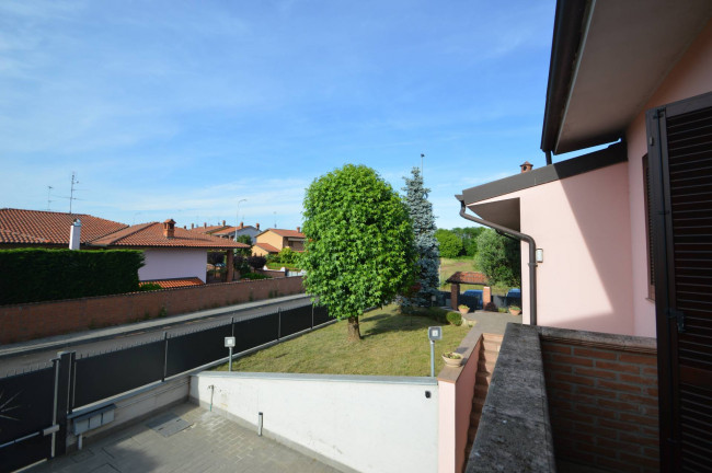 Villa in vendita a Villanova d'Ardenghi