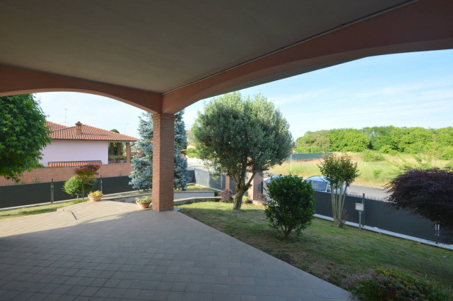 Villa in vendita a Villanova d'Ardenghi