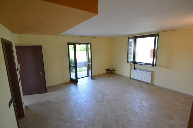 Villa in vendita a Villanova d'Ardenghi