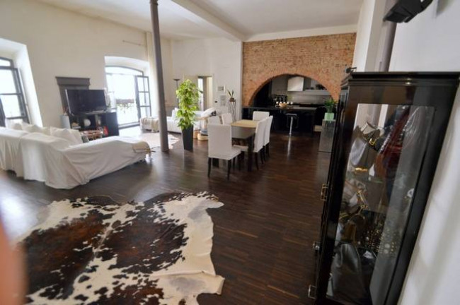 Appartamento in vendita a Pavia