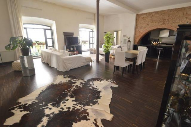 Appartamento in vendita a Pavia