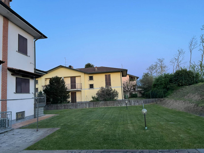 Villa in vendita a Linarolo