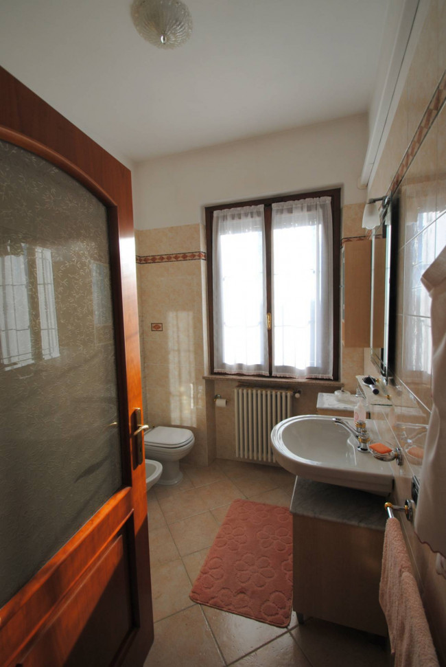 Villa in vendita a Linarolo