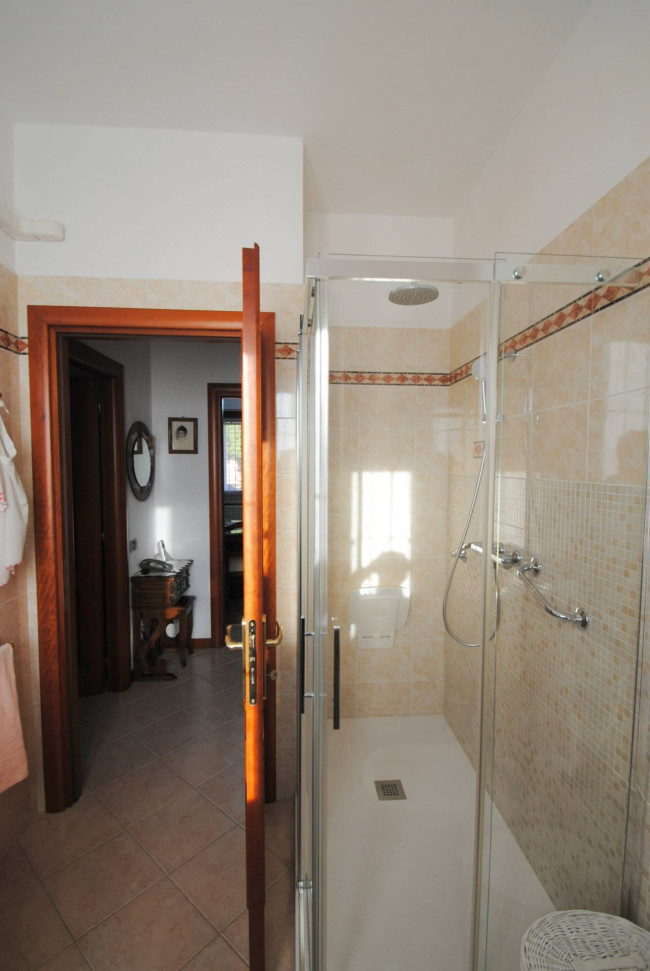 Villa in vendita a Linarolo