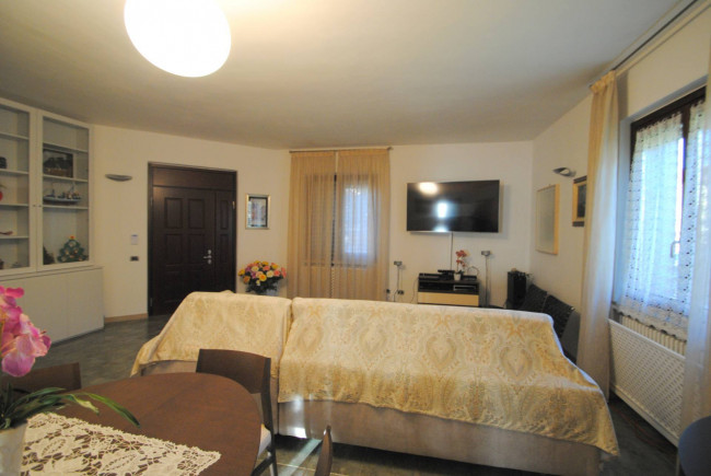 Villa in vendita a Linarolo