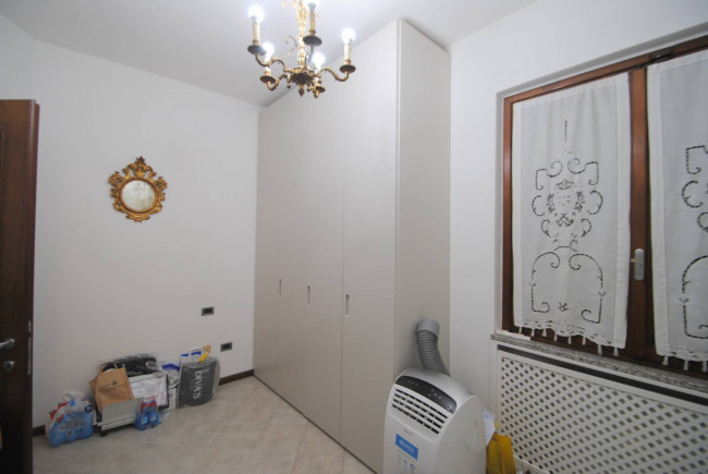 Villa in vendita a Linarolo