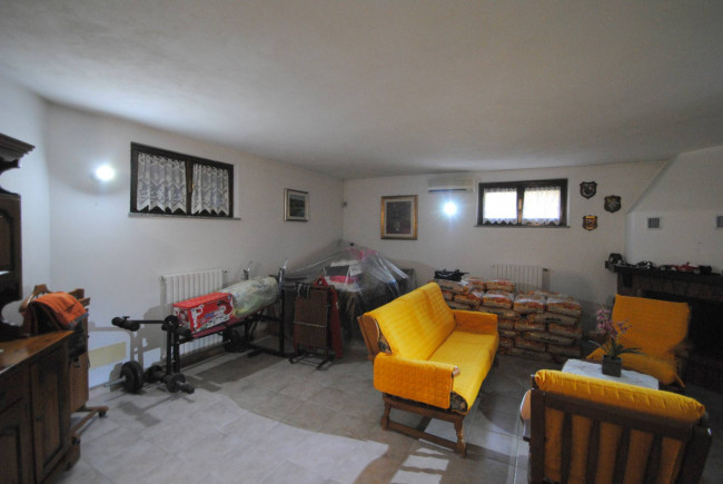 Villa in vendita a Linarolo