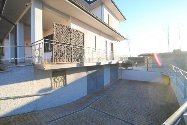 Villa in vendita a Linarolo