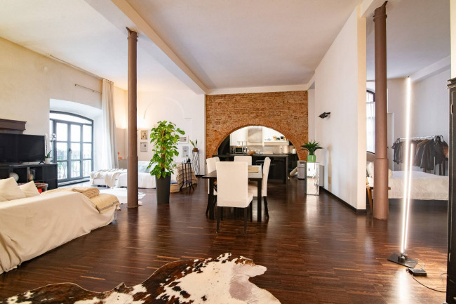 Appartamento in vendita a Pavia