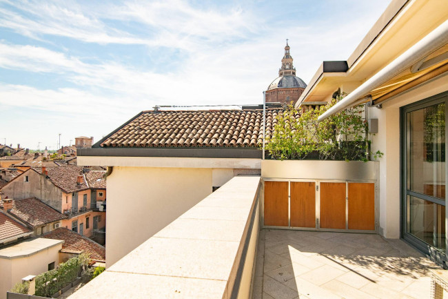 Appartamento in vendita a Pavia