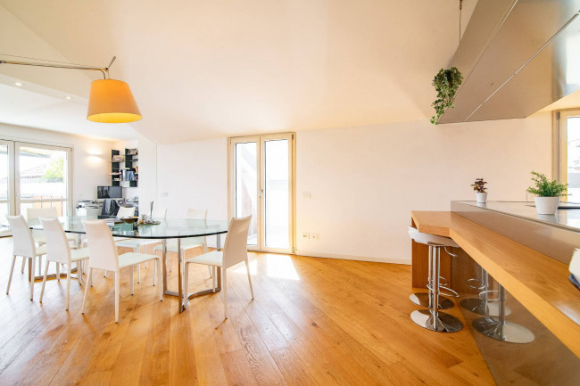 Appartamento in vendita a Pavia
