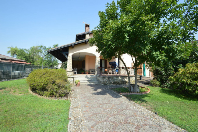 Villa in vendita a Pavia