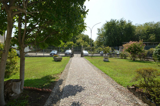 Villa in vendita a Pavia