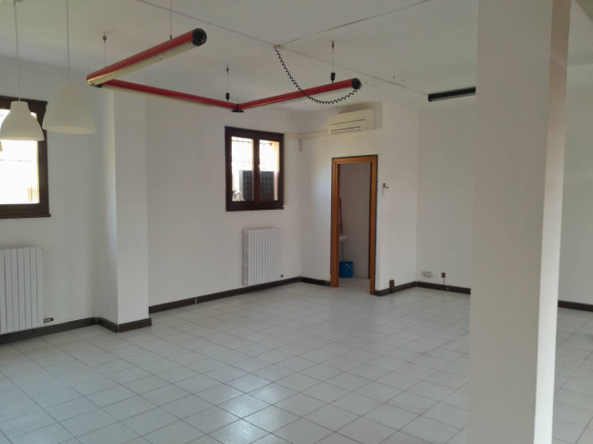 Studio/Ufficio in vendita a Pavia