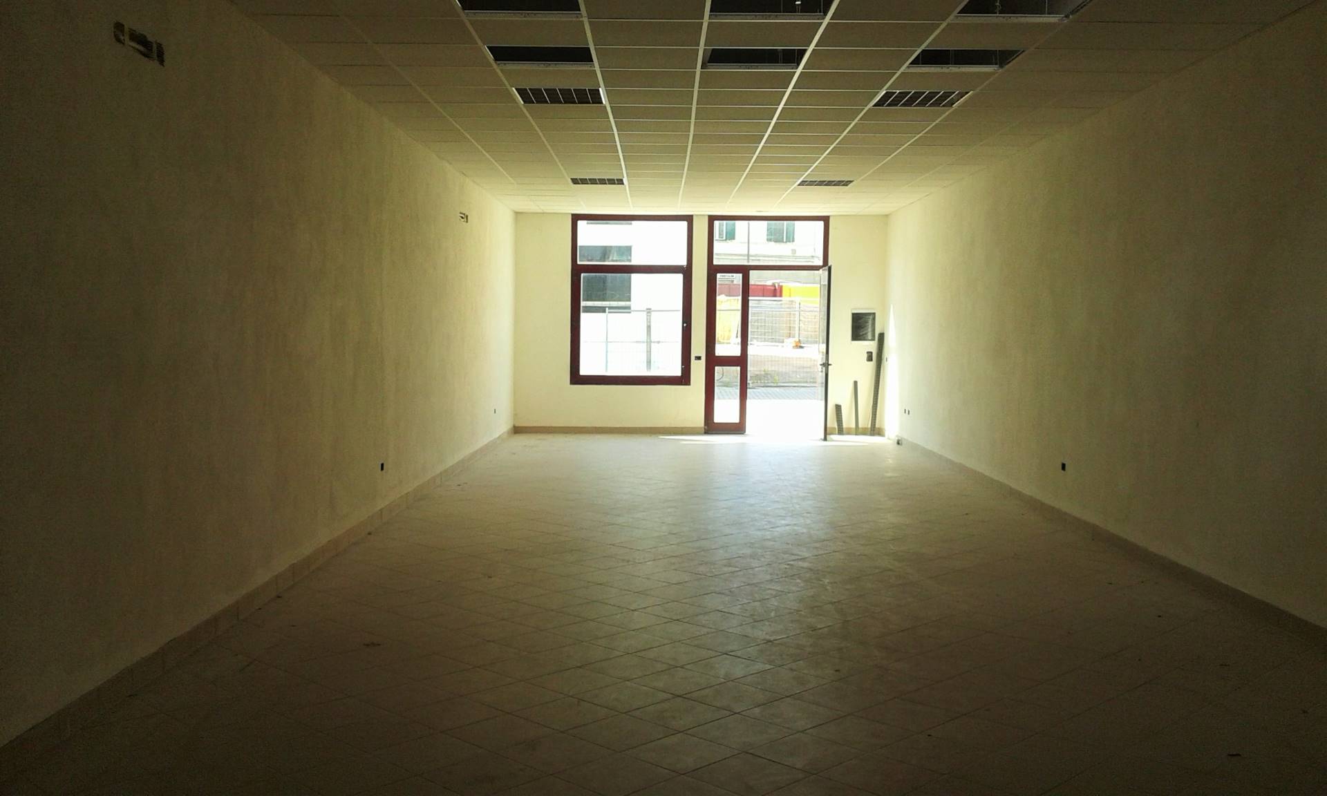 Capannone Commerciale LIVORNO affitto    Royal Immobiliare Professional S.a.S.