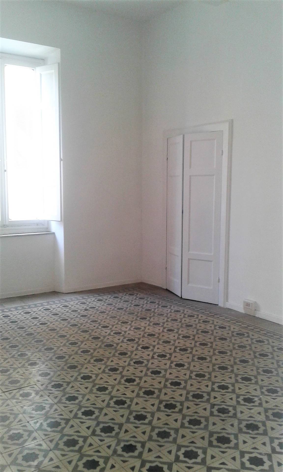 Ufficio - Loc.Com. LIVORNO affitto    Royal Immobiliare Professional S.a.S.