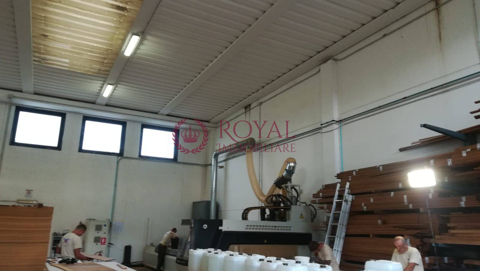 Capannone Commerciale LIVORNO affitto    Royal Immobiliare Professional S.a.S.