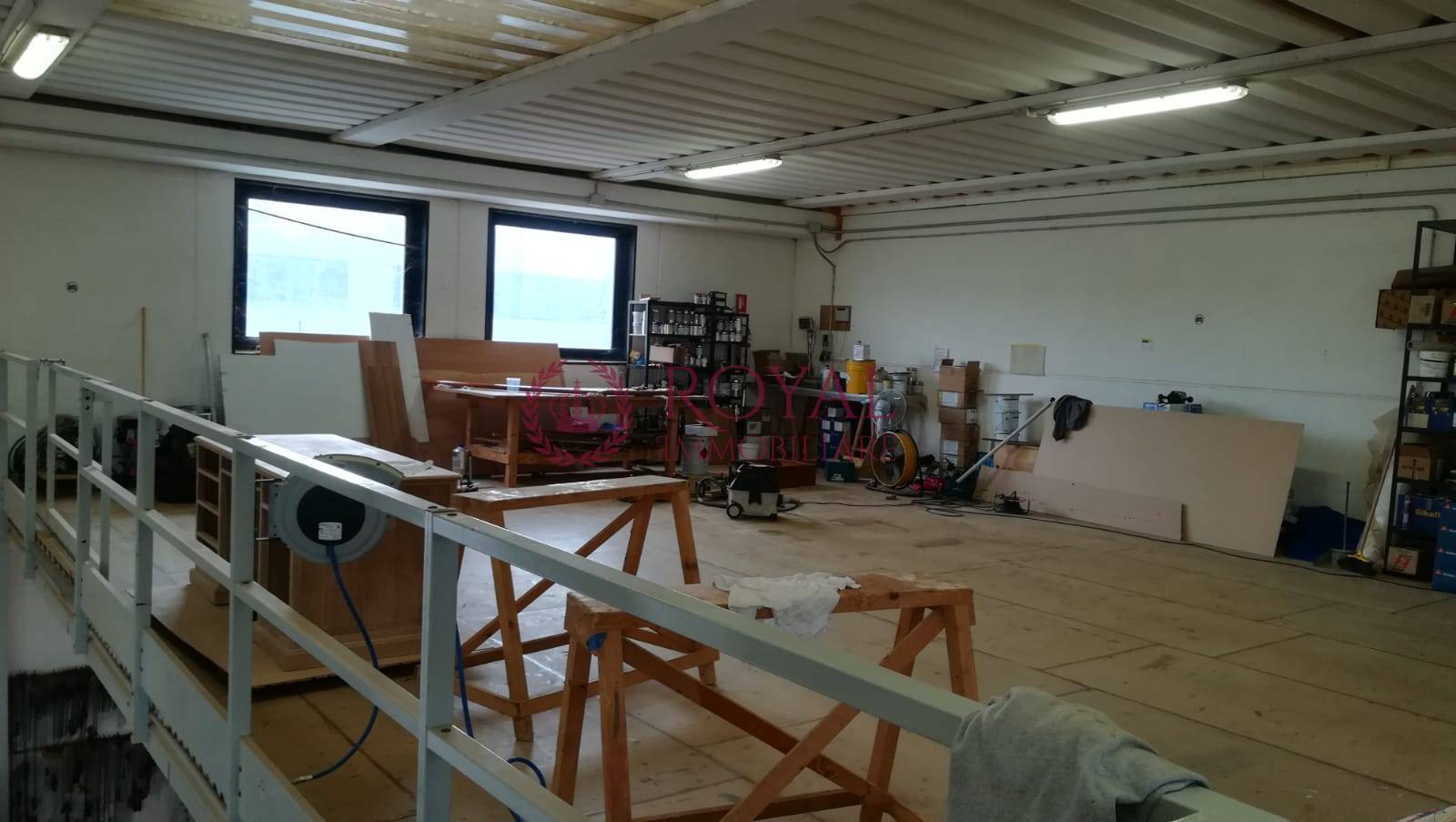Capannone Commerciale LIVORNO affitto    Royal Immobiliare Professional S.a.S.