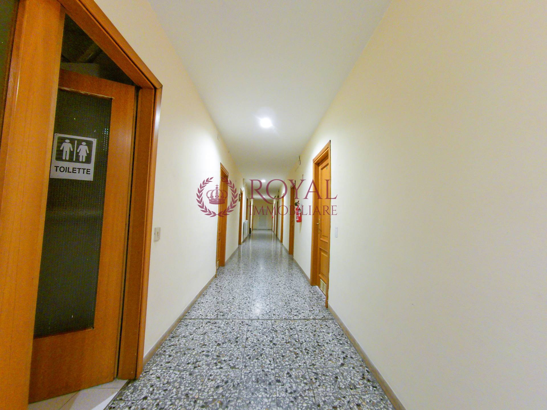 Ufficio - Loc.Com. LIVORNO vendita  Centro  Royal Immobiliare Professional S.a.S.