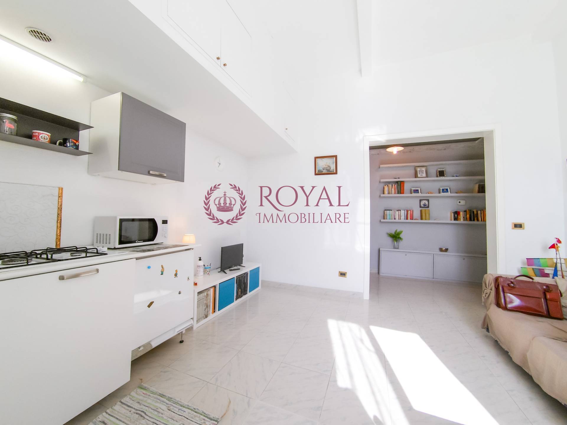 Appartamento LIVORNO vendita  Cavour  Royal Immobiliare Professional S.a.S.