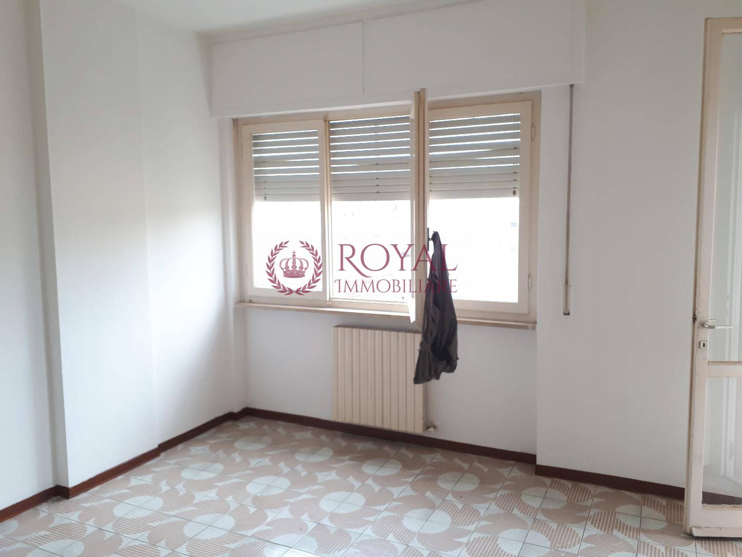 Appartamento LIVORNO vendita  Periferia nord  Royal Immobiliare Professional S.a.S.