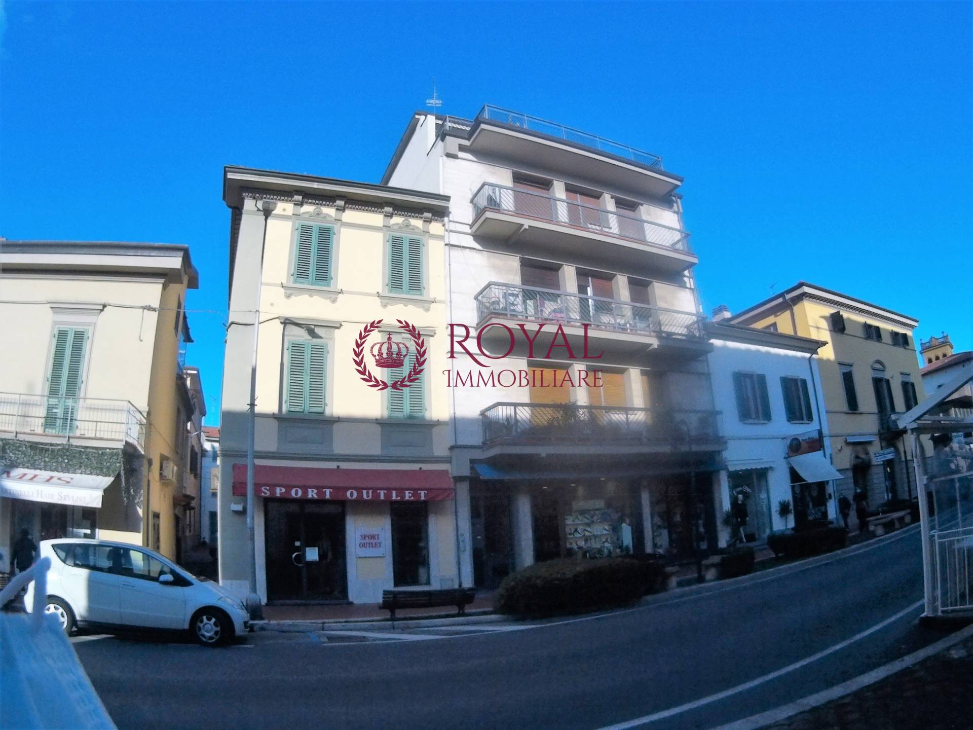  montecatini-terme vendita quart:  royal immobiliare professional s.a.s.