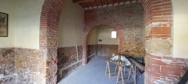 Locale commerciale in Affitto a Livorno