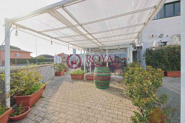 Locale commerciale in Vendita a Livorno