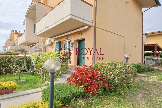 Villetta Bifamiliare in Vendita a Collesalvetti