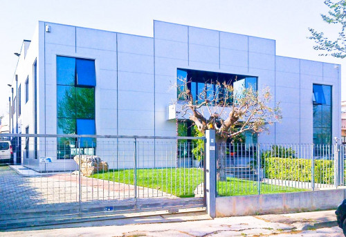 Capannone in vendita a Porto Sant'Elpidio