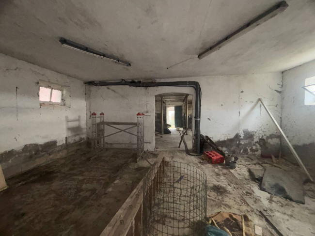 Casale in vendita a Monte San Giusto