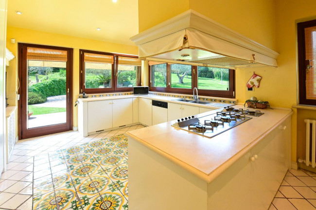 Villa in vendita a Civitanova Marche