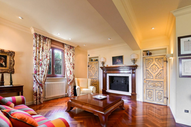 Villa in vendita a Civitanova Marche