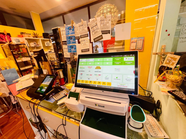 Tabaccheria in vendita a Civitanova Marche