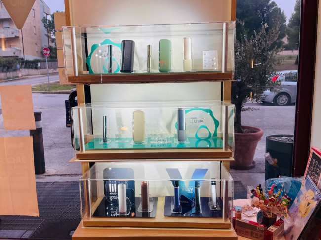 Tabaccheria in vendita a Civitanova Marche