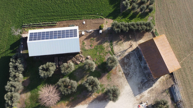 Casale in vendita a Montecosaro