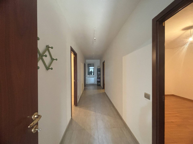 Casale in vendita a Montecosaro