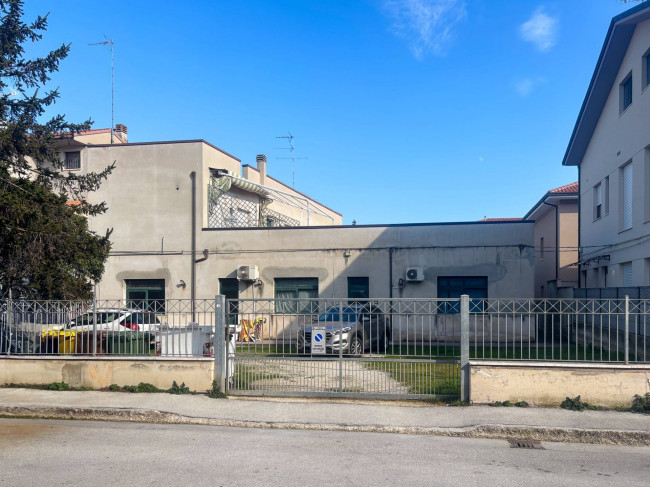 Studio/Ufficio in vendita a Civitanova Marche