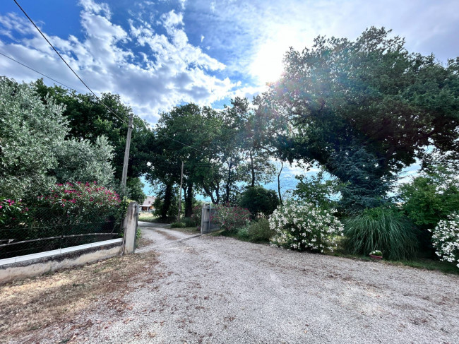 Casa cielo-terra in vendita a Montecassiano