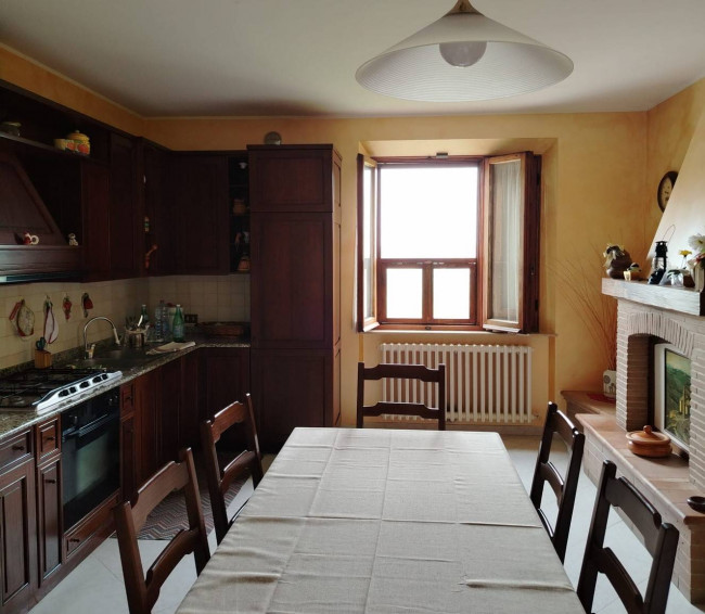 Casa colonica in vendita a Montottone