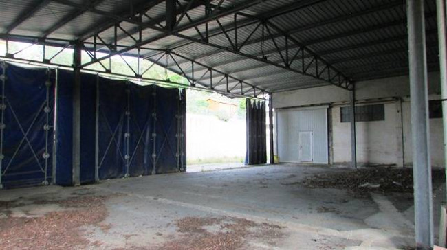 Capannone in vendita a Treia