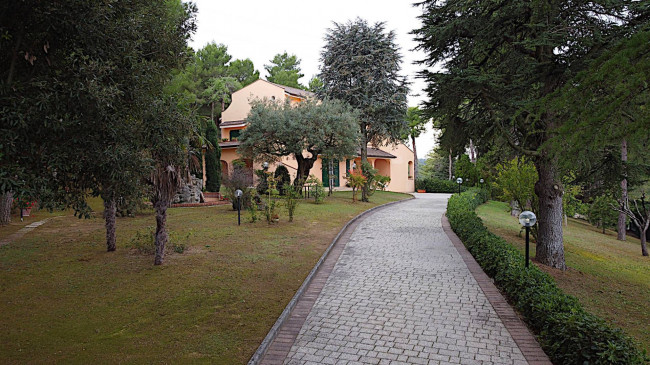 Villetta bifamiliare in vendita a Civitanova Marche